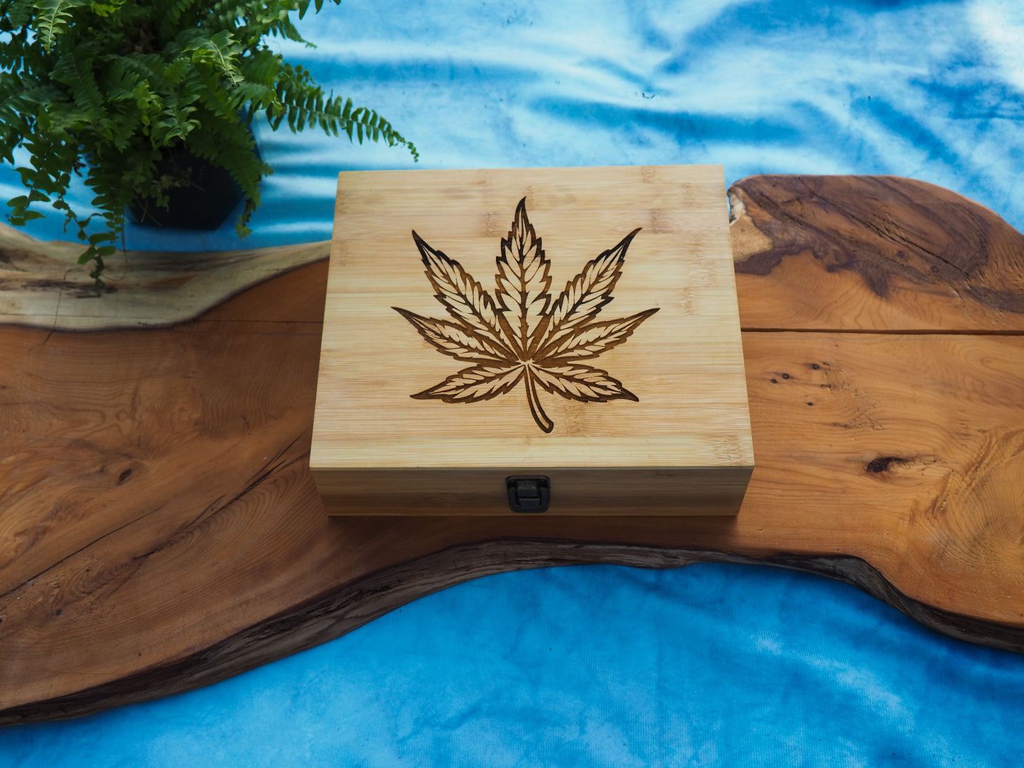 Custom Rolling Stash Box Kit, Real Wood Engraving, Leaf, Smoke Box Gift Set