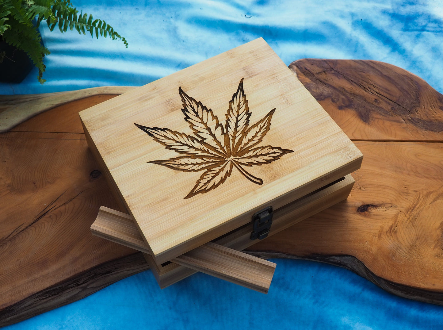 Custom Rolling Stash Box Kit, Real Wood Engraving, Leaf, Smoke Box Gift Set