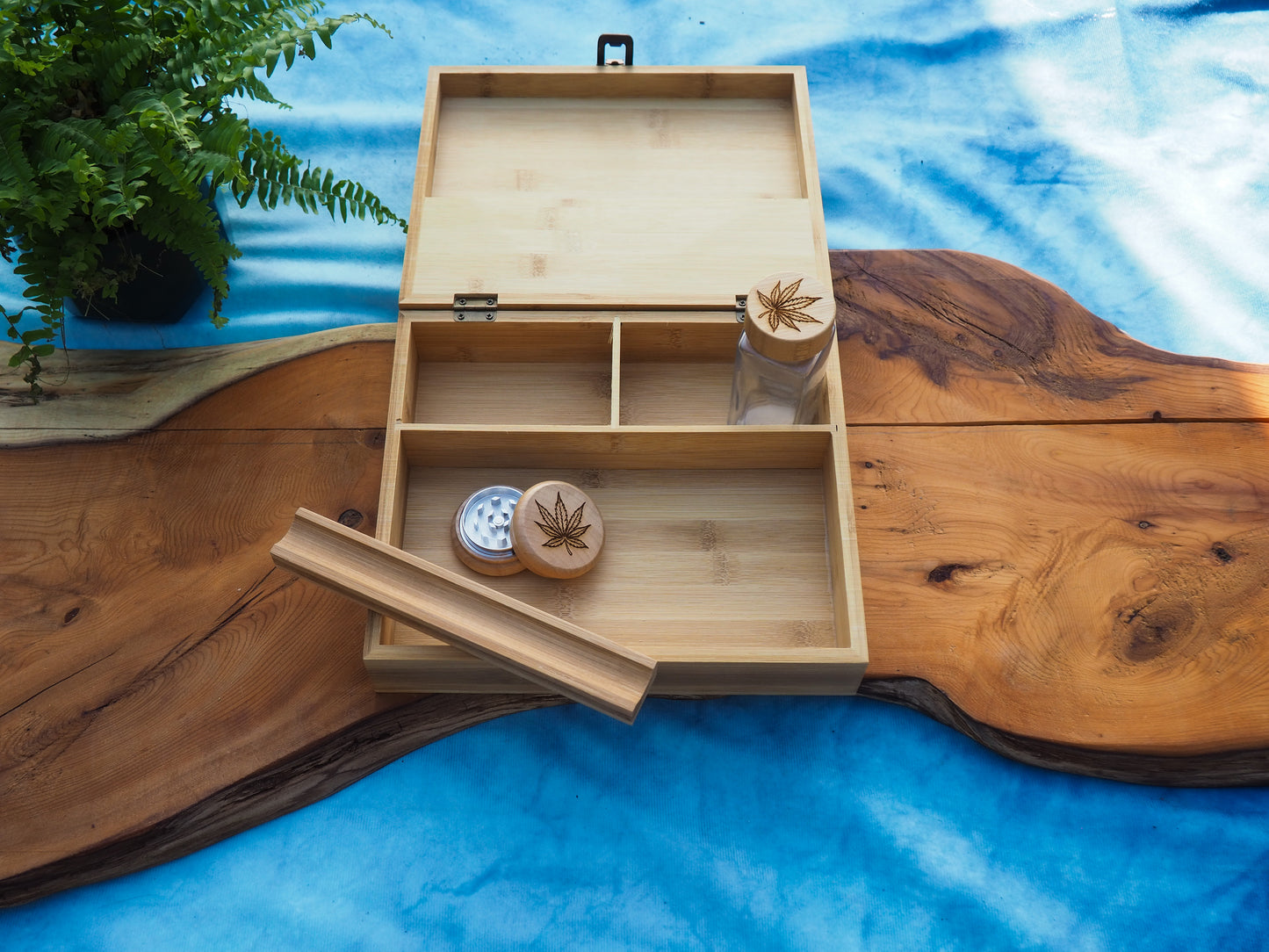 Custom Rolling Stash Box Kit, Real Wood Engraving, Leaf, Smoke Box Gift Set