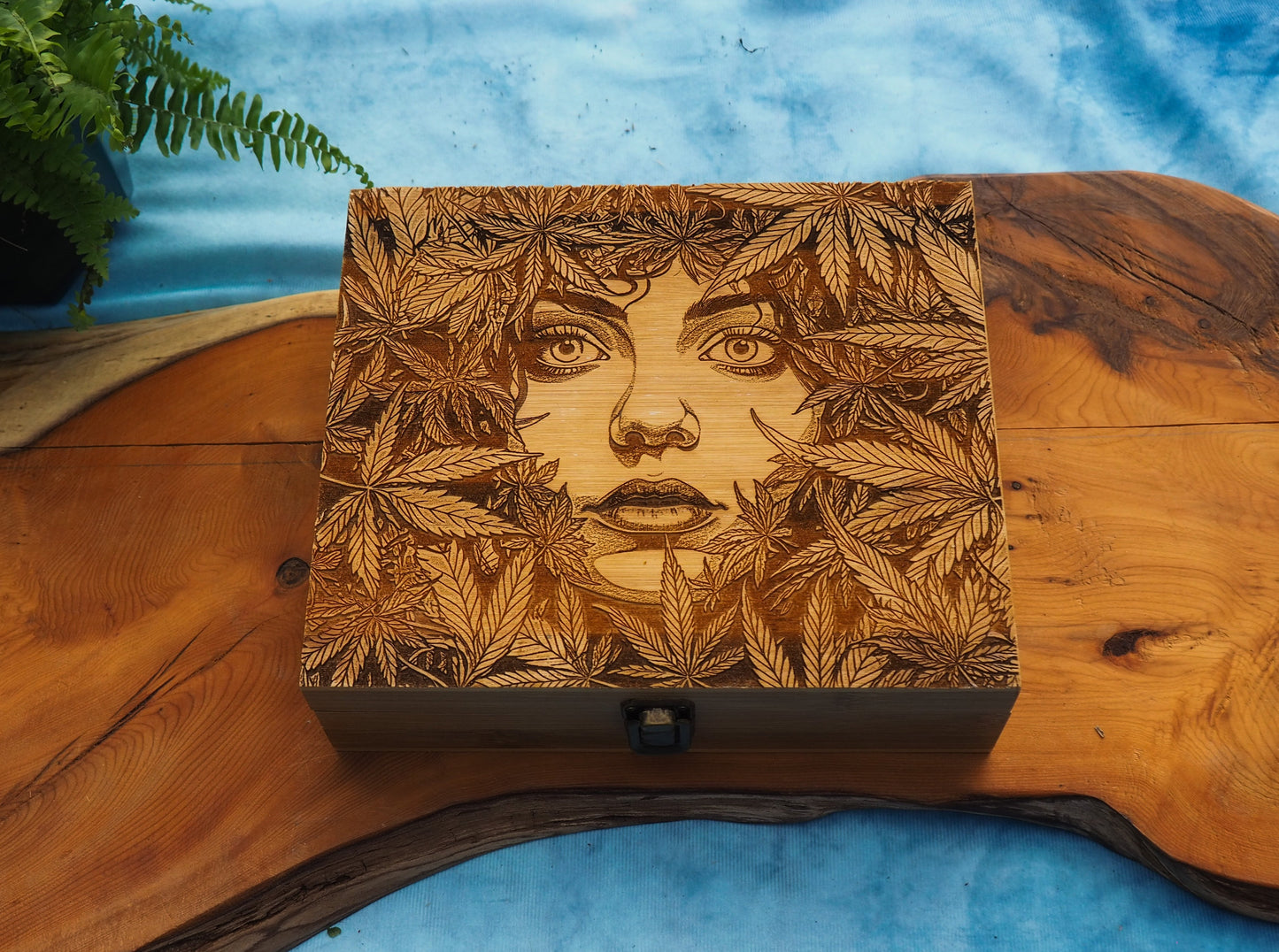 Custom Rolling Stash Box Kit, Real Wood Engraving, Weed Woman, Smoke Box Gift Set