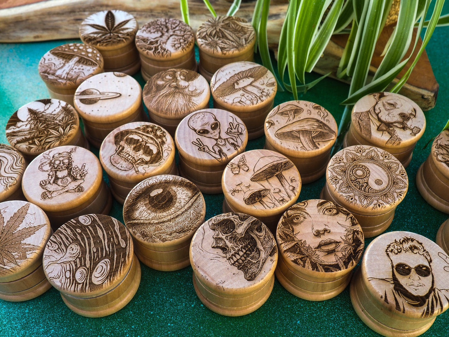 Herb Grinder, 3 Part, Hand Muller, Crusher, Metal Teeth, Wood Engraved, Custom Personalised Gift For All Occasions, Kief Chamber, Space